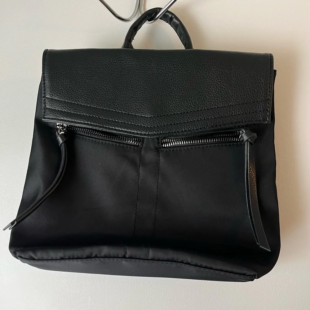 🌸Botkier New York Mini Backpack